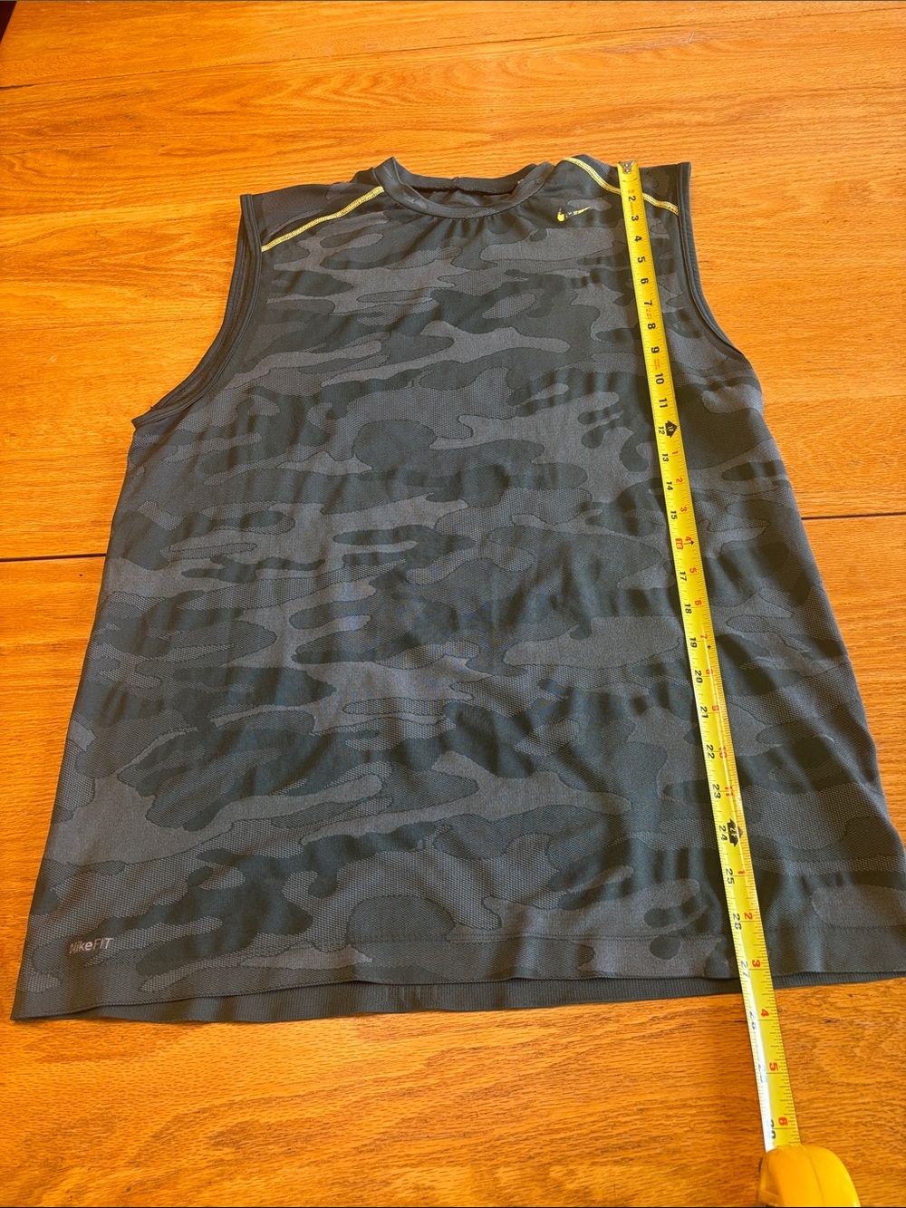 Nike Men’s Gray/Green Athletic Shorts set - Picture 7 of 15
